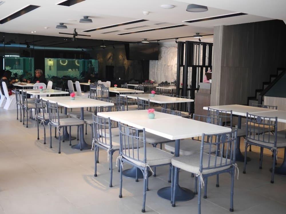 Pearl Hotel Phuket Екстериор снимка